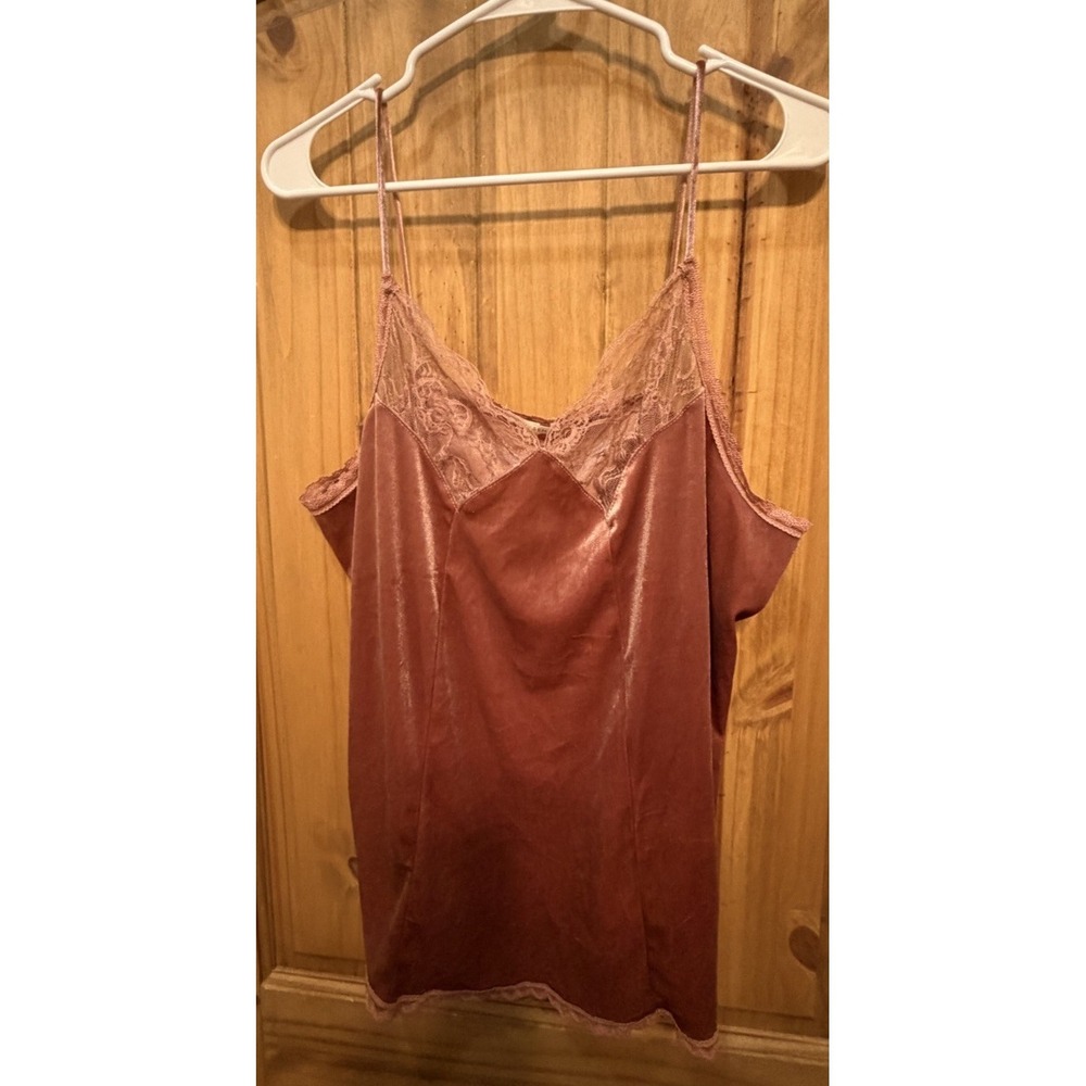 Curvy Sense 1X Burgundy Velvet Lace Cami Tank Top Plus Size NWT Romantic